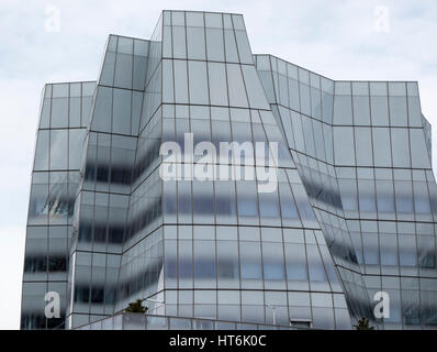 IAC InterActiveCorp Headquarters, New York City, USA Stock Photo