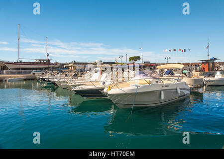 Cassis,France-august 10,2016:The port of Cassis, a French village with colorful boats moored on a summer day. Stock Photo