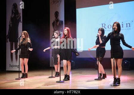 Seoul, Korea. 07th Mar, 2017. Brave Girls attend the showcase of their 4th Mini album Rollin in Seoul, Korea on 07th March, 2017.(China and Korea Rights Out) Credit: TopPhoto/Alamy Live News Stock Photo