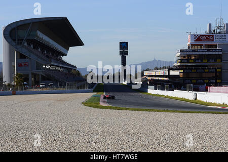 Montmelo, Spain. 7th Mar, 2017. Sebastian Vettel (Scuderia Ferrari), during day one of the final Formula One winter testing at Circuit de Barcelona on March 7, 2017 in Montmelo, Spain. Foto: S.Lau Credit: dpa/Alamy Live News Stock Photo