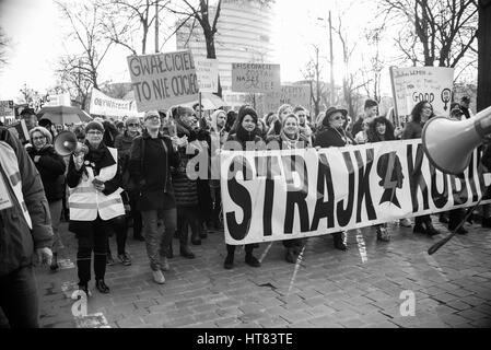 Wroclaw, Poland. 8th March, 2017. Womens protest 'Strajk Kobiet' on Womans Day against Polish government PIS,  on 08,03,2017 in Wroclaw, Poland Credit: Tomasz Trybus/Alamy Live News Stock Photo