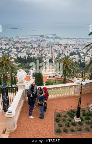 View of tourists on the Bahai gardens and Shrine of the Bab on Mount Carmel in Haifa, Israel Stock Photo