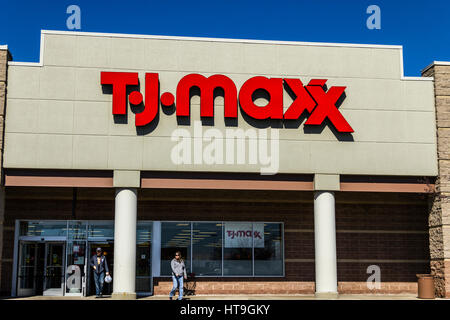 Muncie - Circa March 2017: T.J. Maxx Retail Store Location. T.J Maxx is a discount retail chain featuring stylish brand-name apparel, shoes and access Stock Photo