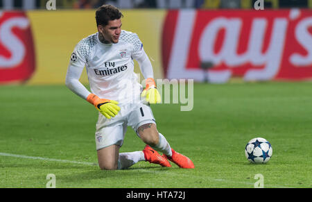 Dortmund, Germany. 08th Mar, 2017. Benfica's keeper Ederson during the UEFA Champions League round of 16 second-leg soccer match between Borussia Dortmund and S.L. Benfica at Signal Iduna Park in Dortmund, Germany, 08 March 2017. Photo: Guido Kirchner/dpa/Alamy Live News Stock Photo