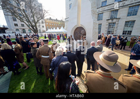 Memorial honouring the service and duty of both the UK Armed Forces and civilians in the Gulf region, Iraq and Afghanistan. Stock Photo