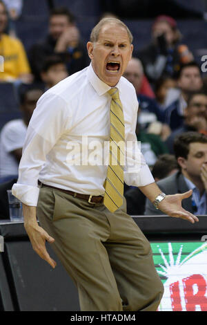 Washington, DC, USA. 9th Mar, 2017. Michigan Head Coach JOHN BEILEIN yells at the referee during the game held at the Verizon Center in Washington, DC. Credit: Amy Sanderson/ZUMA Wire/Alamy Live News Stock Photo