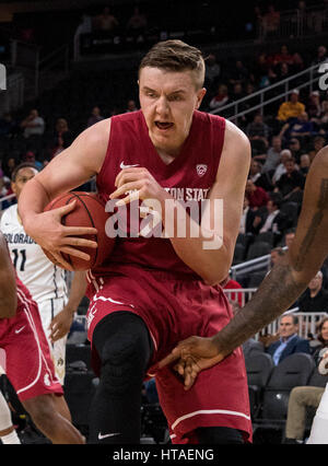 Washington State forward Josh Hawkinson (24) shoots over California ...