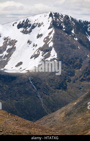 Looking towards Lochan Uaine & the summit of Sgor An Lochain Uaine. Cairngorms in the Scottish Highlands, UK. Stock Photo
