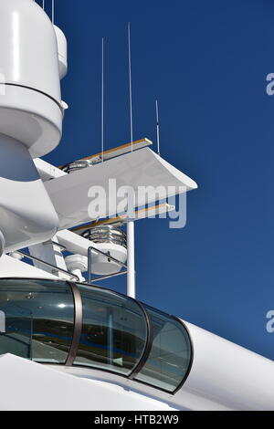 Radar navigation scanners on luxury yacht Stock Photo