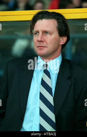 PETER JACKSON HUDDERSFIELD TOWN FC MANAGER 14 February 1999 Stock Photo