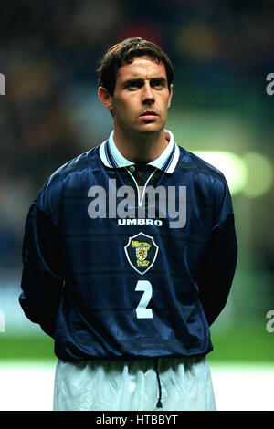 DAVID WEIR SCOTLAND & EVERTON FC 01 April 1999 Stock Photo