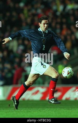 DAVID WEIR SCOTLAND & EVERTON FC 01 April 1999 Stock Photo