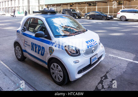 A new Smart Fortwo police car in New York City Stock Photo
