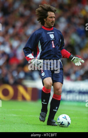 David Seeman DAVID SEAMAN ARSENAL FC 05 August 2000 Stock Photo - Alamy