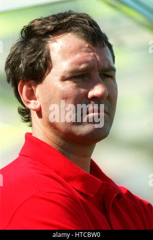 BRYAN ROBSON MIDDLESBROUGH MANAGER 17 July 1999 Stock Photo