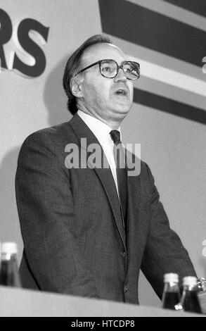 Rt. Hon. Michael Howard, Secretary of State for Employment and Conservative party Member of Parliament for Folkestone and Hythe, speaks at the Conservative Womens Conference in London, England on June 27, 1991. Stock Photo