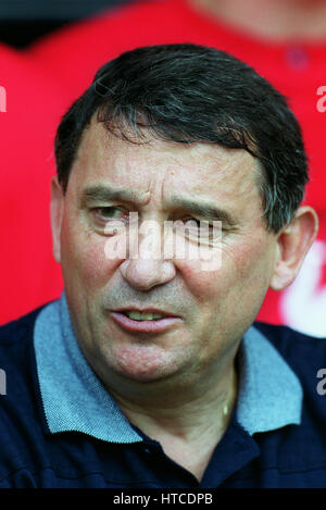 GRAHAM TAYLOR WATFORD FC MANAGER 07 August 1999 Stock Photo