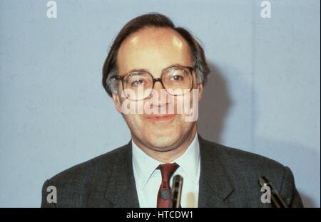 Rt. Hon. Michael Howard, Secretary of State for Employment and Conservative party Member of Parliament for Folkestone and Hythe, attends the Conservative Womens Conference in London, England on June 27, 1991. Stock Photo