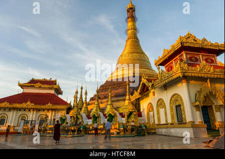 Myanmar (formerly Burma). Mon State. Mawlamyine (Moulmein). Pagoda Paya Kyaik than lan (Kyaikthanlan) Stock Photo
