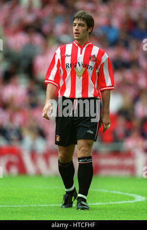 PAUL BUTLER SUNDERLAND FC 29 August 1999 Stock Photo - Alamy