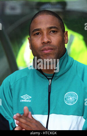 JOHN BARNES GLASGOW CELTIC FC HEAD COACH 30 October 1999 Stock Photo