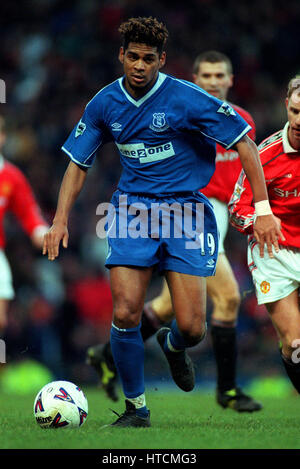 ABEL XAVIER EVERTON FC 04 December 1999 Stock Photo