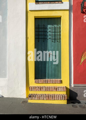 Front Door To The Smallest House (La Casa Estrecha),  In  Old San Juan Puerto Rico, Also Known As The Smallest House In The World. Stock Photo