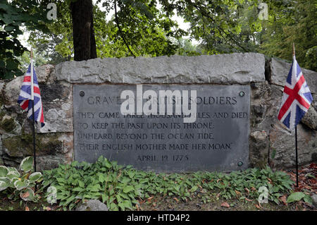 Grave marker for British Soldiers beside the bridge at North Bridge, site of the  Battle of Concord, Concord, MA, USA. Stock Photo