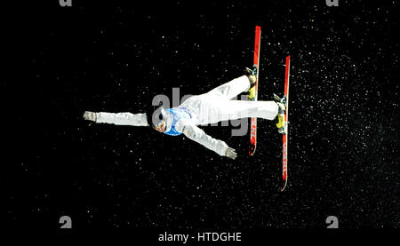 Sierra Nevada, Spain. 10th March, 2017. Lura Peel (Australia) during the finals of Ladies' Aerials of FIS World Freestyleski Championships on March 10, 2016 in Sierra Nevada, Spain. Credit: David Gato/Alamy Live News Stock Photo