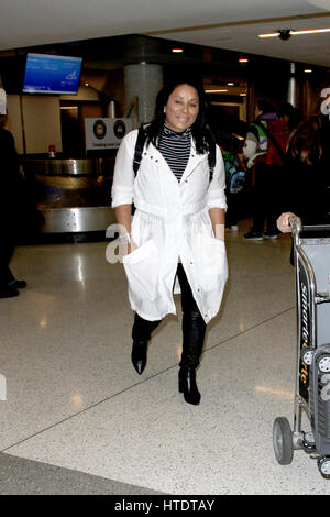 Wanda De Jesus arriving at Los Angeles International Airport in Los Angeles, California.  Featuring: Wanda De Jesus Where: Los Angeles, California, United States When: 07 Feb 2017 Stock Photo