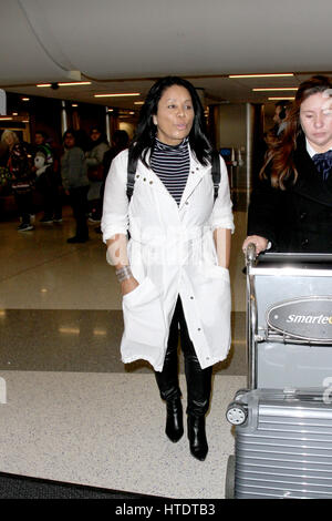 Wanda De Jesus arriving at Los Angeles International Airport in Los Angeles, California.  Featuring: Wanda De Jesus Where: Los Angeles, California, United States When: 07 Feb 2017 Stock Photo