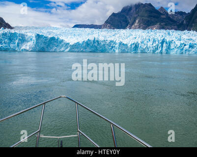 Tourists visiting the San Rafael glacier lagoon, view from excursion boat towards glacier front, northern ice field, patagonia, Chile8 Stock Photo