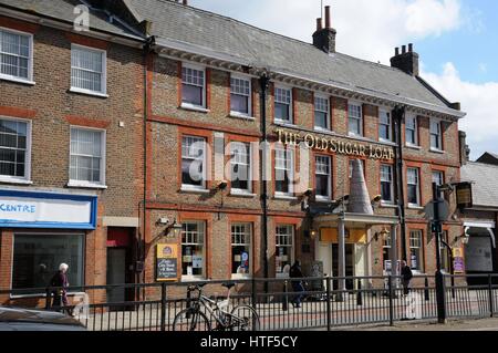 The Old Sugar Loaf, Dunstable, Bedfordshire, stands in High Street ...