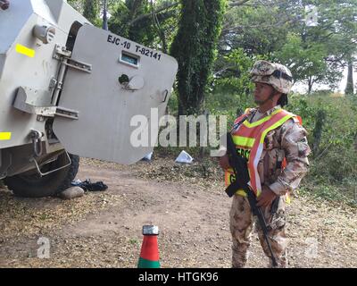 Conejo, Colombia. 03rd Mar, 2017. A Colombian soldier near the village of Conejo, Colombia, 03 March 2017. Around 300 FARC guerillas are due to surrender their weapons in a disarmament camp here by the end of May before beginning the transition into civilian life. Photo: Georg Ismar/dpa/Alamy Live News Stock Photo