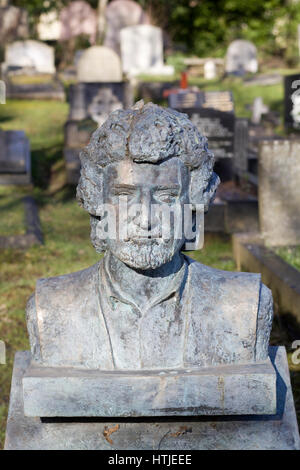 Graves at Highgate Cemetery, London, England Stock Photo