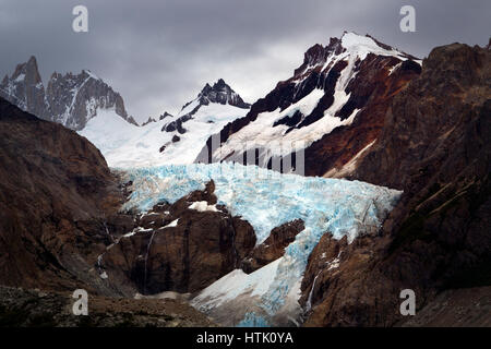 Glaciar Piedras Blancas next to Mount Fitz Roy, Los Glaciares National Park, Patagonia, Argentina Stock Photo