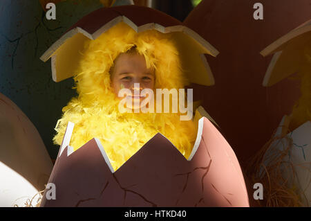 Melbourne, Australia. 13th March 2017. Melbourne's Moomba Parade for 2017 took place in stunning weather. There was plenty of excitement in the staging area as the performers waited to start the parade. Credit: David Brewster/Alamy Live News Stock Photo