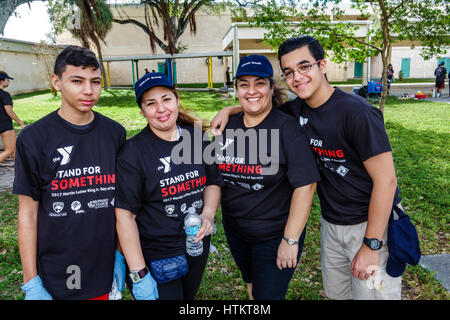 Florida South,Miami,Allapattah,Comstock Elementary School,Martin Luther King Jr. Day of Service,MLK,beautification project,Hispanic Latin Latino ethni Stock Photo