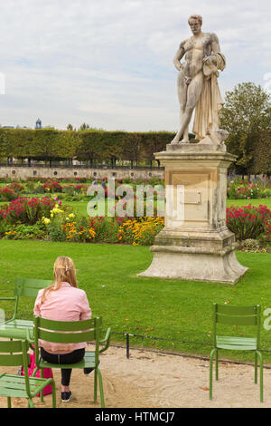 Cincinnatus and the broken sword - Jardin des Tuileries Stock Photo