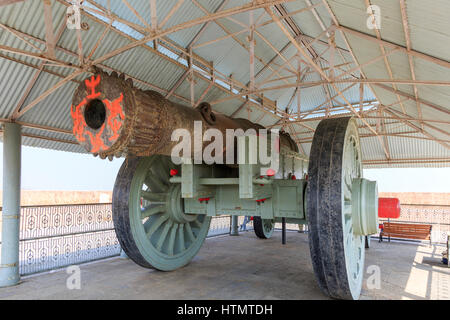 Jaivana cannon, Fort Jaigarh, Jaipur, Rajasthan, India Stock Photo