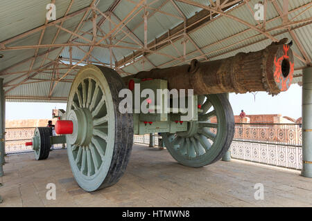 Jaivana cannon, Fort Jaigarh, Jaipur, Rajasthan, India Stock Photo