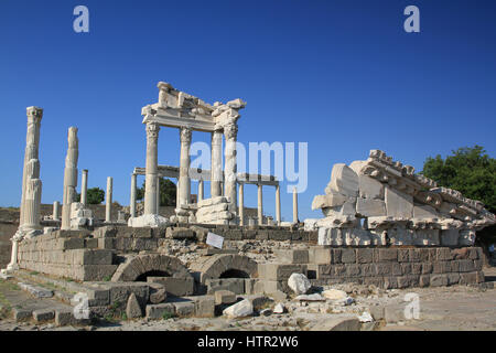 Ruins of the ancient temple of Trajan in Bergama Acropolis, Turkey Stock Photo