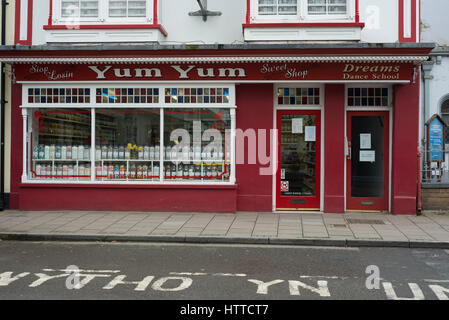 Yum Yum sweet shop, sweet shop in Cardigan wales UK Stock Photo ...