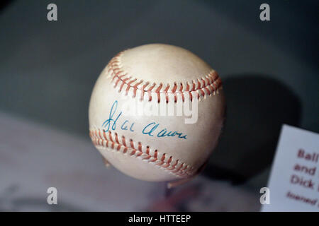 Hank aaron weekend hi-res stock photography and images - Alamy