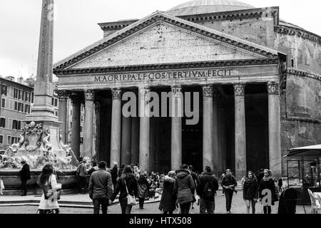 The Pantheon (118-128 AD) in Rome, Italy. Stock Photo