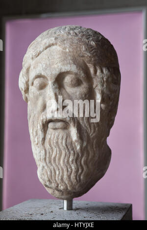 Head of Greek poet Homer. Roman copy after a Greek original from about 460 BC on display in the Glyptothek Museum in Munich, Bavaria, Germany. Stock Photo