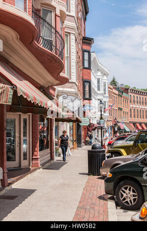 People shopping on Main Street, Galena, Illinois, USA Stock Photo