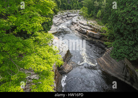 Jacque Cartier River Gorge viewed from an old Chemin du Roy road bridge. Site patrimonial de pêche Déry Stock Photo