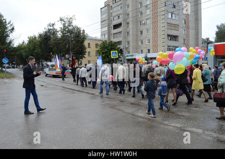 KOVROV, RUSSIA - SEPTEMBER 5, 2015: Birthday of the town Kovrov. Festive parade Stock Photo