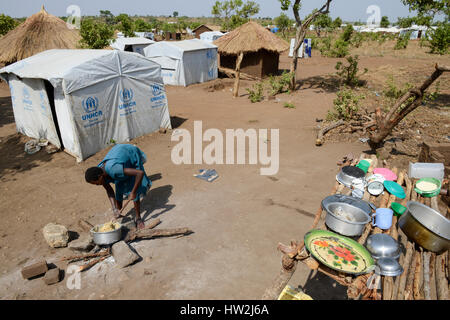 UGANDA, Arua, Yumbe, South Sudanese Refugees In Bidi Bidi Refugee Stock ...